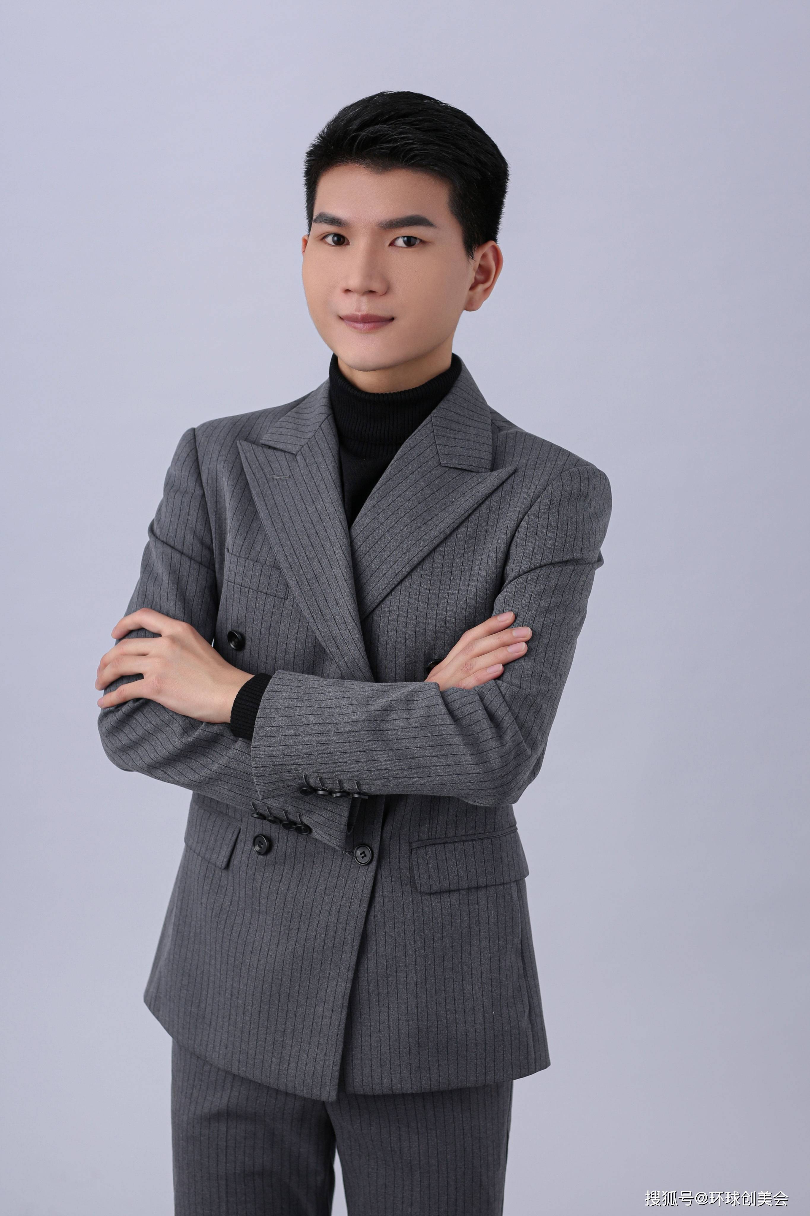 费进 动态图形设计负责人